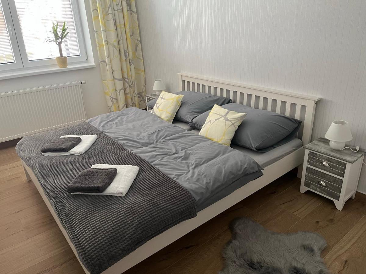 אולומוץ Apartman U Pelikana מראה חיצוני תמונה